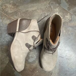 NIB! Sofft Talen Grey Lace Up Bootie Boots - 10M